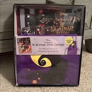 The Nightmare Before Christmas: Official Cookbook & Entertaining Guide Set NWT